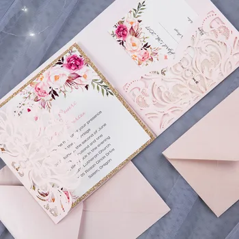 (100 бр./лот) High-end Personalize Laser Pink Wedding Card Gold Glittery Square Birthday Christening Invitation Card IC137