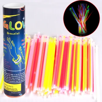 100шт 7 цвята Glow Stick Safe Light Stick огърлица, гривни флуоресцентни за празнични събития, за да проверите за партита концертна декор