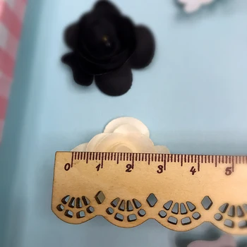 12 бр./лот ръчно изработени петна мъниста цвете шиене на сатенена тъкан кръпка сватбени декорации и аксесоари DIY дрехи, бижута 3D апликация