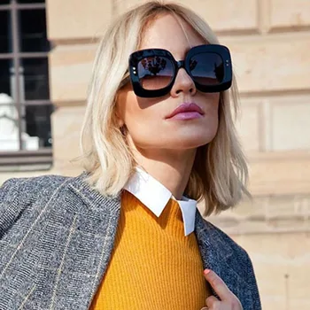 2020 мода известен луксозен марка дизайнер реколта извънгабаритни квадратни слънчеви очила Жени нитове рамка CP метално краче слънчеви очила с UV400