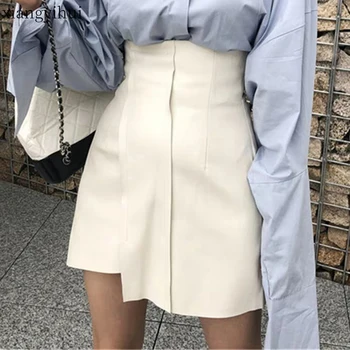 2020 Нова лятна дамска кожена пола изкуствена кожа черен на бял Висока Талия къса Асиметрична пола женски мини поли, Дамски дрехи