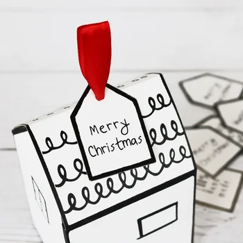 5 комплекта Весела Коледа хартиени подаръчни кутии Белия дом форма подарък пакет кутия шоколадови бонбони с панделка етикет подарък кутия хартиена торба сватбена подкрепа