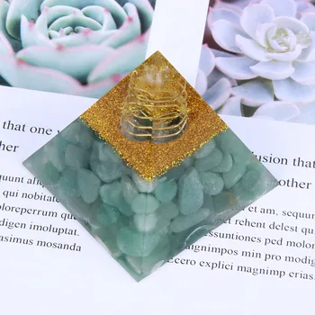60 мм натурален зелен авантюрин срина камъните Orgon пирамида подобряване на смелост Crystal скъпоценен камък изцеление ЕЛЕКТРОМАГНИТНИ защита