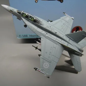 Diecast Metal F 18 Plane Model Toy 1/100 Scale CANADA Hornet, F-18, F/A-18 Военен бомбардировач Model Toy Fighter Army Air Force