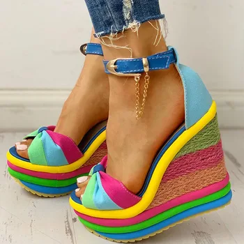 Doratasia нов Едро Дамски обувки жена висококачествени цветни платформи клинове високи токчета лято каишка на глезена сандали женски
