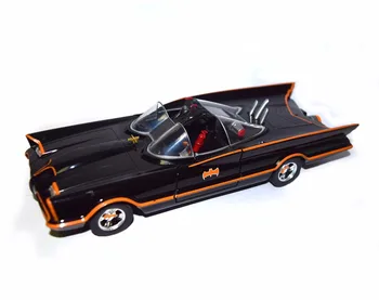 Jada 1:24 Diecast Car Че Classics TV Lincoln Futura With Робин Toy Figure
