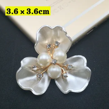 MengNa 36mmx36mm планински кристал, pearlescent копчета облекло с седефени копчета високо качество на добра цвете център за аксесоари за коса 50ПК/лот се продава лот