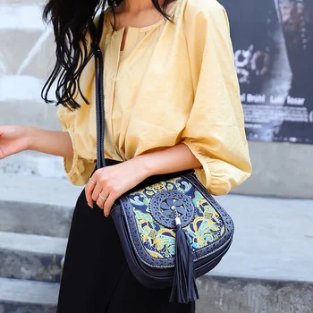 REPRCLA национален стил Дамска чанта брандираната дизайнерска чанта пискюл Crossbody чанта през рамо женски портфейл Bolsa