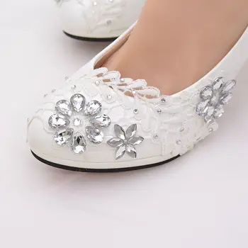 Бели дантелени сватбени обувки за булката платформа нисък висок ток плюс размер 41 42 HS390 ръчно изработени Crystal кристали сватбени партия помпа