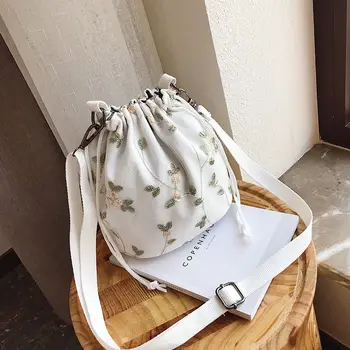 Дамска чанта дамска чанта ретро бродерия кофа Чанта етнически стил на едно рамо чанта куриерски чанти мини чанта малка чанта за момичета