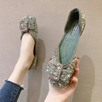 Дамски лъскави мокасини Женски лоферы дамски модни обувки на равна подметка Дамски домашна Перлена пеперуда дамски слипон удобни обувки 2020