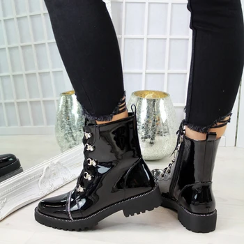 Дамски мотоциклетни ботуши есенна мода патент на ПУ през цялата чорап чрез шнурове бойна обувки Дамски обувки дами сняг офис ботуши дропшиппинг