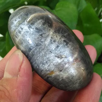 Естествен камък черен лунен камък Crystal длан камък рейки скъпоценен камък на камък чакра и лечебни кристали-лунен камък