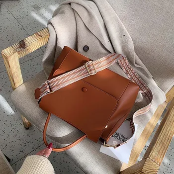 Жените с голям капацитет чанти 2020 нови прости чанти жени ПУ рамо чанта Lady ретро елегантен, контрастен цвят на чантата