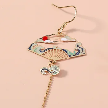Китайски стил емайл фен кран обеци за жени кухи метални имитация на перли асиметрични дълги висящи обеци винтидж бижута