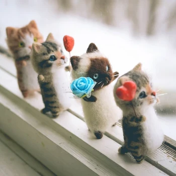 Красиви и интересни играчки, ръчно изработени САМ вълнен филц котка комплекти недовършени плюшени кукли изпълзяват музика играчка за подарък
