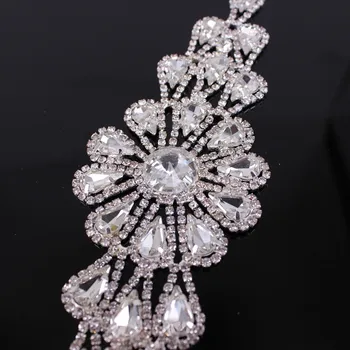 Мода ръчно изработени Crystal блестящ апликация с камък пискюл сребърен кристал апликация украса за сватбен колан САМ шевни