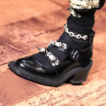 Модни Дамски обувки Перлата на нитове обтегач на колана през цялата чорап женски Реколта дебел ток Лолита обувки чисти обувките Мери Джейн обувки