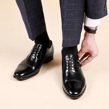 Мъжки официалната обувки Оксфорд обувки от естествена кожа за мъже обличане на сватбени мъжки броги офис обувки на дантела-мъжки мъжки обувки 2020