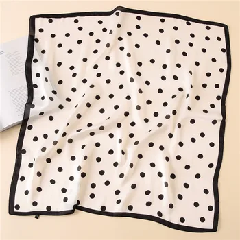 Нов копринен шал дамски 2020 мода точка на печатни квадратни шалове високо качество шал кърпа маска за лице дама офис на шийката на носна кърпичка новости.