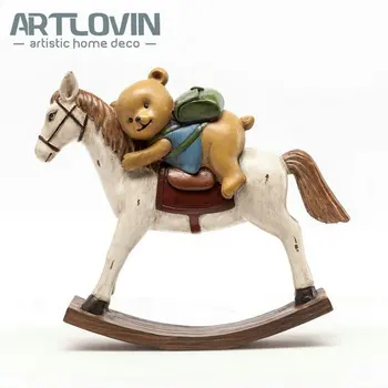 Смола занаят Европейския мечка конна езда кон модел статуетки декорация на дома плотове пасторални декоративни старинни бижута hobbyhorse