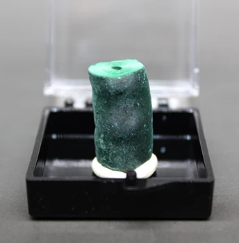 специално предложение! натурален малахитово минерал проба кристални камъни и кристали кварц исцеляющий Кристал размер на кутията 3,4 см