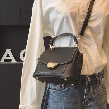 Контрастен цвят на малка чанта 2020 мода нов високо качество изкуствена кожа дамски дизайнерска чанта за пътуване рамо чанта пратеник