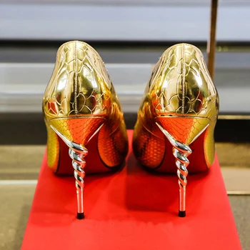 2019 сребърни обувки на висок ток 10 см Женски обувки с остър пръсти сватбени обувки от черното злато метални орнаменти секси обувки