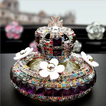 Творчески луксозен Crystal колата парфюм свеж въздух парфюми седалка на сладки цветя Краун кола украса украса