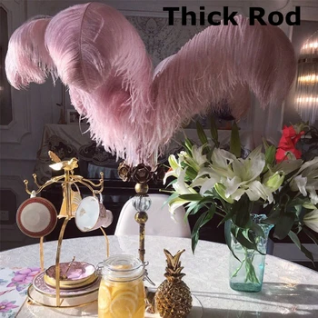Новият Пристигането 2019 Година! Продажба на едро 50шт кожа розови страусиные пера 50-55 см 20-22 инча сам плат рокля Сватбена украса плюмажи
