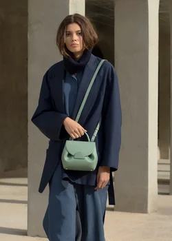 Фабрика индивидуални френски чанта ниша дизайн дамска чанта 2020 новият едно рамо яздим малка чанта чанти