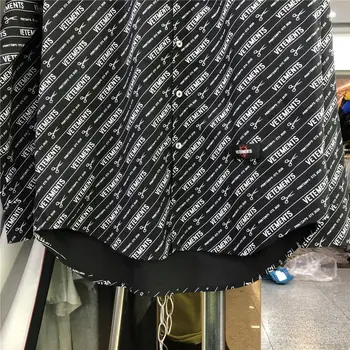 Черно Vetements ризи 20FW Printemps на Мъже, Жени VETEMENTS Allover лого риза Oversize преди бродерия шрифт отпред анархия блуза